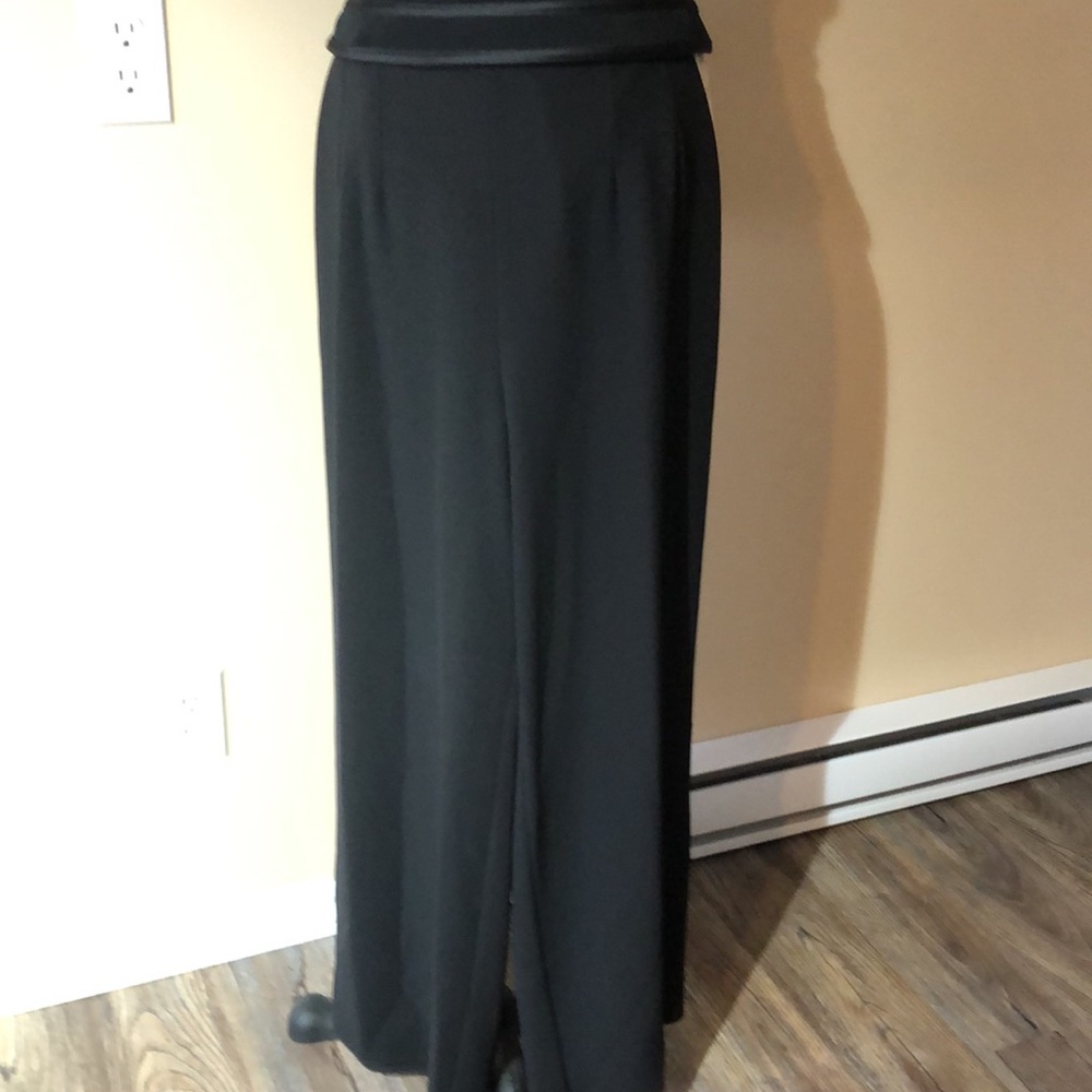 Two Piece Dress Pantsuit, Black (size 6) - Picture 16 of 17